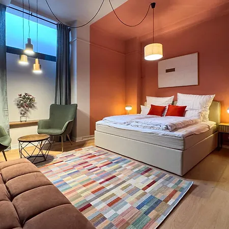 Schoenhaus Prenzlauer Berg - Grosszuegiges Design-apartment