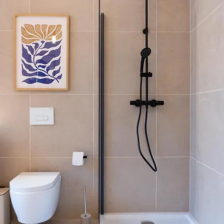 Schoenhaus Prenzlauer Berg - Grosszuegiges Design-apartment *