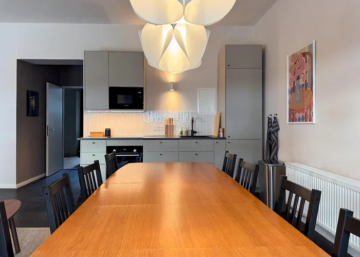 Schoenhaus Prenzlauer Berg - Grosszuegiges Design-apartment *