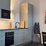Schoenhaus Prenzlauer Berg - Grosszuegiges Design-apartment